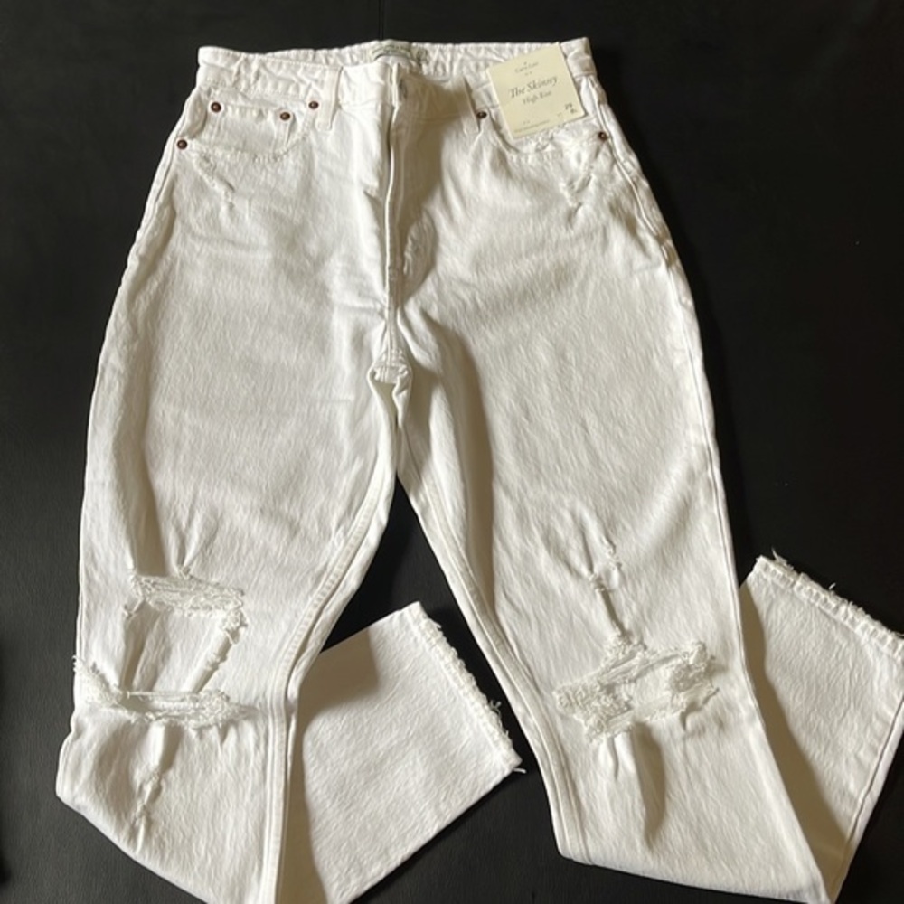 ABERCROMBIE AND FITCH SKINNY HIGH RISE (CURVE LOVE)